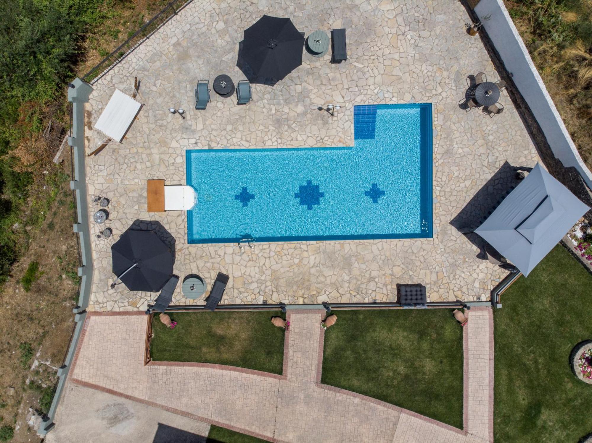 Heaven House With Pool *